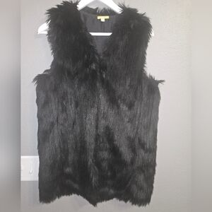 Gianni Bini Black Faux Fur Vest Size Small